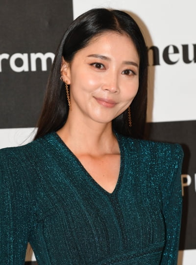 [TEN 포토] 오윤아 '건강미 넘치는 피부'