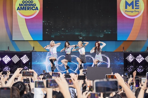 에스파, 글로벌 걸그룹으로 성큼…美 ABC 'GMA 서머 콘서트' 오프닝