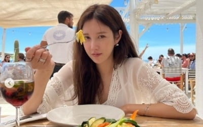 이지아, 리스본에서 전한 '꽃미모'…우아美 가득[TEN★]