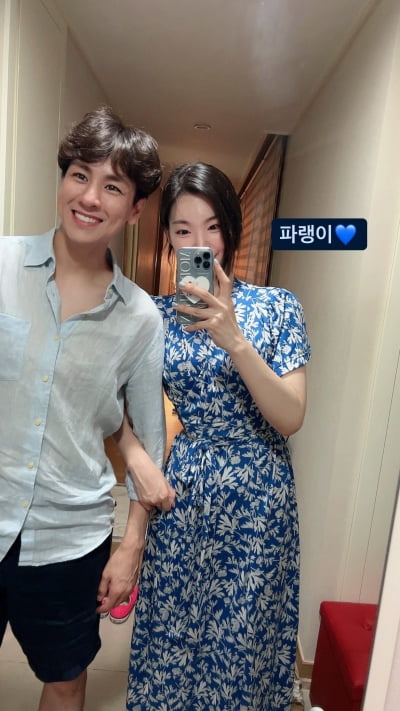 윤남기, ♥이다은 팔짱에 '헤벌쭉' 숨기지 못하는 미소…다정다감 부부[TEN★]