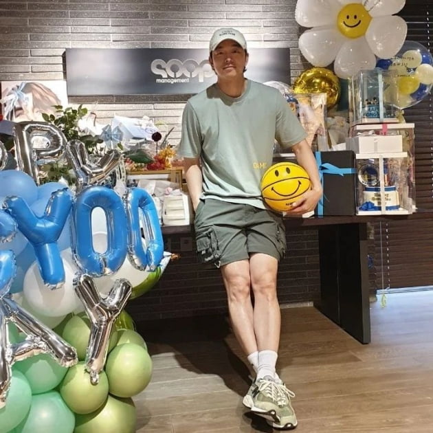 공유 /사진=공유 공식 인스타그램