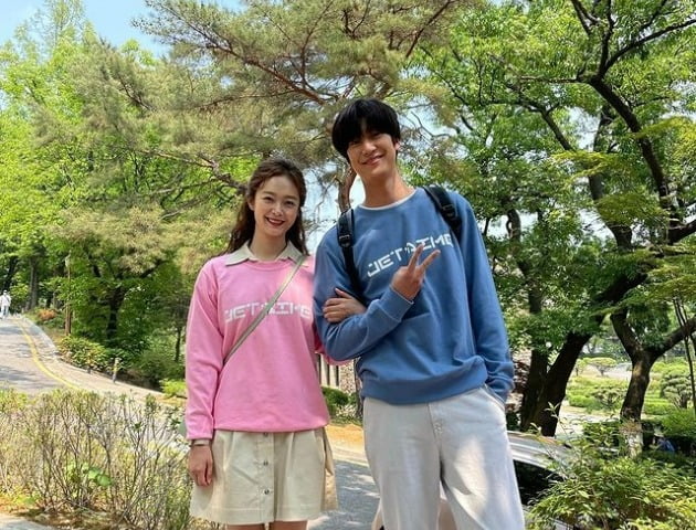 전소민, 나인우와 팔짱+커플티 "진짜, 정말 예뻐서 같은 걸로 샀어요"[TEN★]