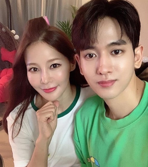 '도둑놈'이 접수한 예능…나이 차이 많이 날수록 주목받는 결혼 [TEN스타필드]