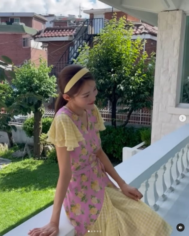 '임창정♥' 서하얀, 의류 브랜드 모델로 발탁될 만하네…10벌 넘는 의상 '패션 소화력 인증'[TEN★]