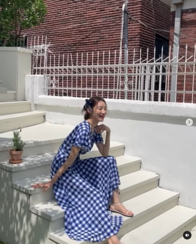 '임창정♥' 서하얀, 의류 브랜드 모델로 발탁될 만하네…10벌 넘는 의상 '패션 소화력 인증'[TEN★]
