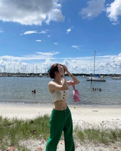 정혜성, 크롭톱 입고 선명한 11자 복근 자랑…허리가 한 줌이네[TEN★]