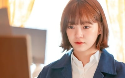 김세정, 파격 스타일링 변화…"똑단발 관리 얼마나 힘든지 새삼 느껴" ('오늘의 웹툰')