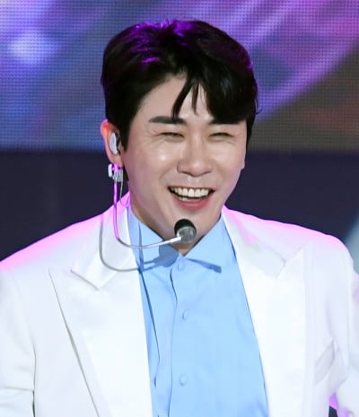 [TEN 포토] 영탁 '러블리한 미소'