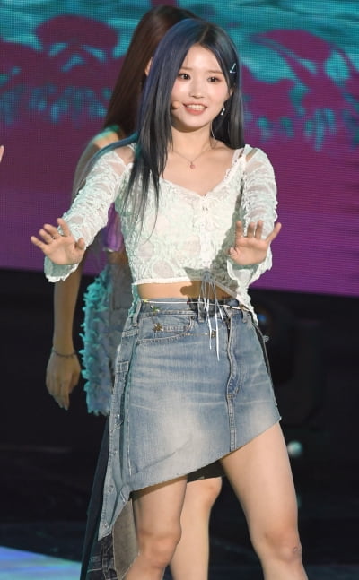 [TEN 포토] 프로미스나인 송하영 '반짝반짝 빛나는 눈동자'