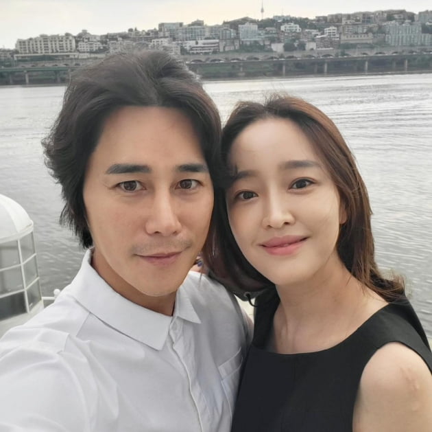 "한강뷰에서 살자" 정태우♥장인희, 고고한 크루즈 파티…해외여행 같은 선상 데이트 [TEN★]