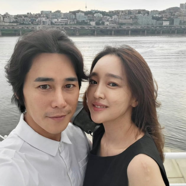 "한강뷰에서 살자" 정태우♥장인희, 고고한 크루즈 파티…해외여행 같은 선상 데이트 [TEN★]