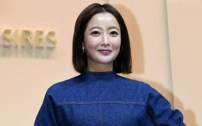 [TEN 포토] 김희선 '빛나는 미소'