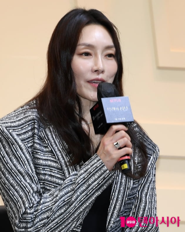 [TEN 포토] 차지연 "수 많은 카메라가 있어서 식은땀 났다"