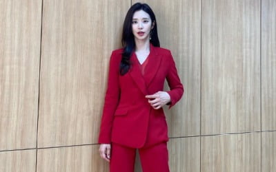 이주빈, ♥김지훈 홀린 환상 몸매…넘사벽 다리 길이[TEN★]