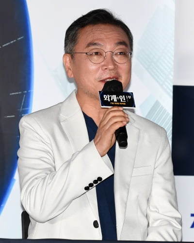 [TEN 포토] 김의성 '중요한 장면에 항아리+가면 쓰고 있어서'