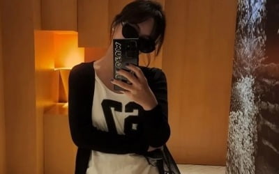 '이영돈♥' 황정음, 출산 전보다 말라가네…거울샷으로 체크해보는 눈바디[TEN★]