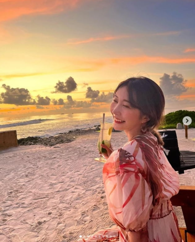 이지훈♥아야네, 몰디브 알콩달콩한 신혼여행 소환...행복했던 날[TEN★]