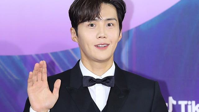 [TEN피플] '낙태 꼬리표' 김선호 복귀, '눈물'은 있지만 '알맹이'는 어디에