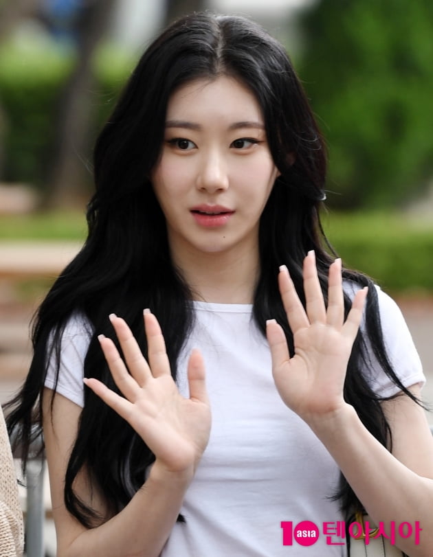 [TEN 포토] 있지 채령 '별을 담은 눈동자'