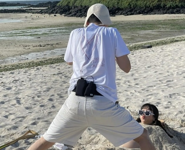 제이쓴, '임신' ♥홍현희 만삭 화보 직접 찍어주는 남편 "땀띠 장난 아님"[TEN★]