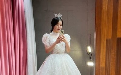 브브걸 유정, 깜짝 결혼발표?…드레스 입고 "나 먼저 갈게"[TEN★]