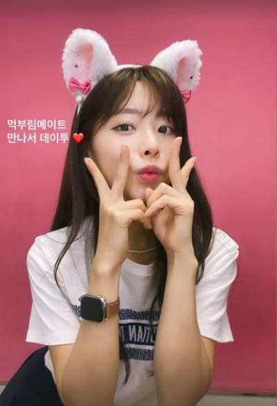 이솔이, 러블리한 귀요미 매력...♥박성광 또 반하겠네[TEN★]