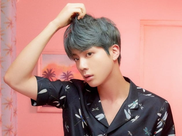 'Yours' 방탄소년단 진, 일본 샤잠 TOP 200 연속 100일째 1위
