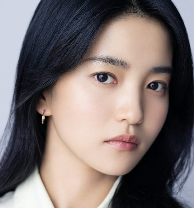 '외계+인' 김태리 "최동훈 감독이 놀린 염정아, 몸 못 쓰는 태 자체로 완벽"[인터뷰③]