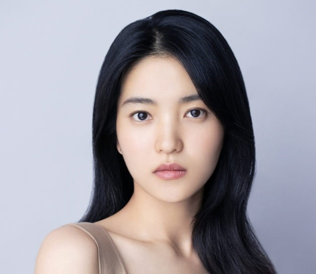 [TEN인터뷰] 김태리, 흥행 요정? "운 좋은 나, 부담감 없지만 언제든 고꾸라질 듯"
