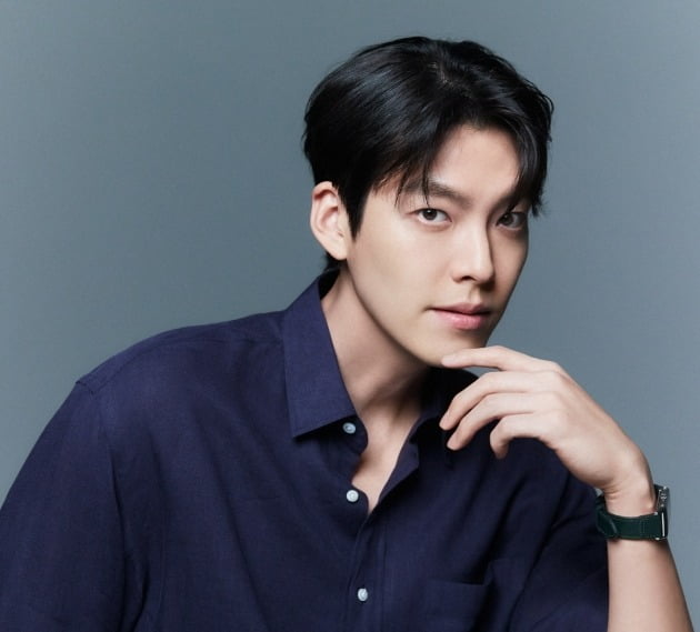 [TEN인터뷰] 'SNS 중독' 김우빈, 두려움을 즐거움으로…"비인두암 완치 후 스트레스 無"