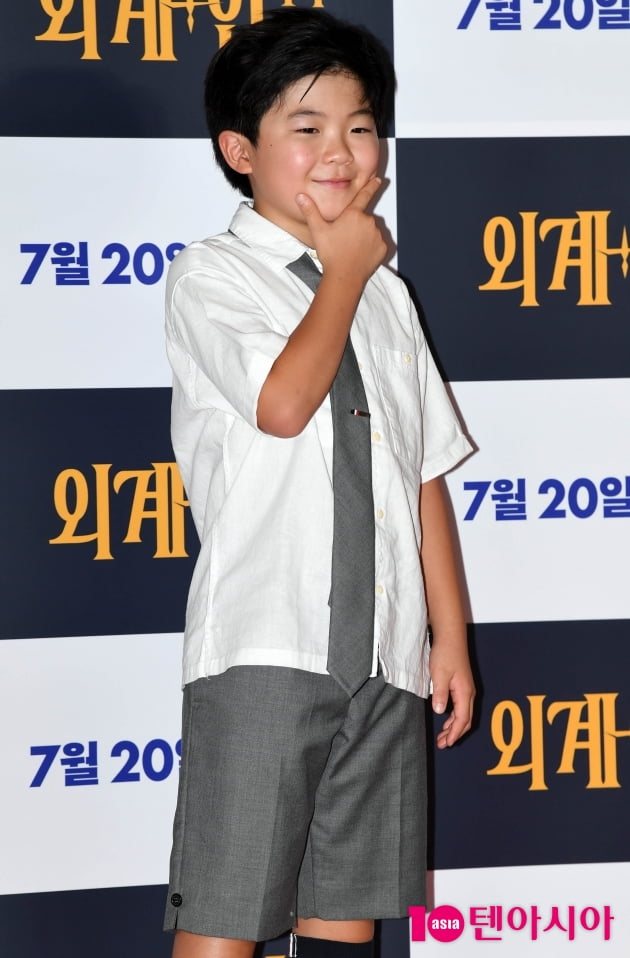 [TEN 포토] 앨런킴 '포즈도 귀엽게'