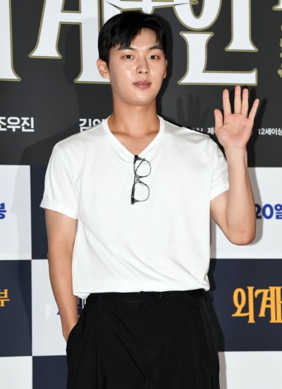 [TEN 포토] 최현욱 '김태리 응원왔어요'