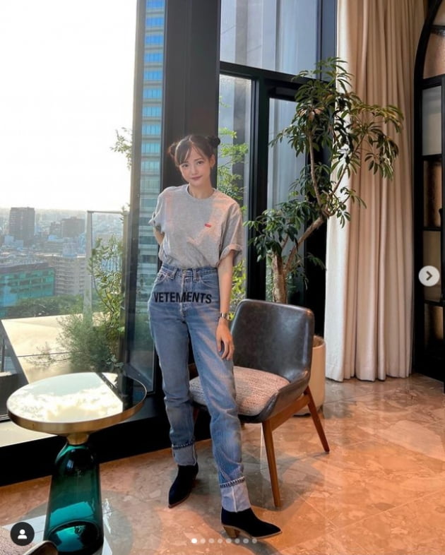 하연수, 반려토끼 마요와 호캉스중...토끼와 비교되는 얼굴크기[TEN★]