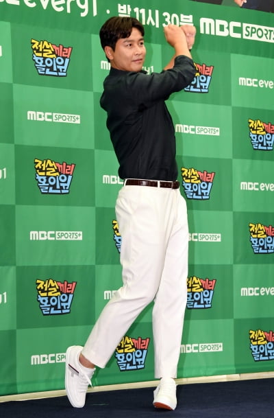 [TEN 포토] 이동국 '완벽한 스윙'