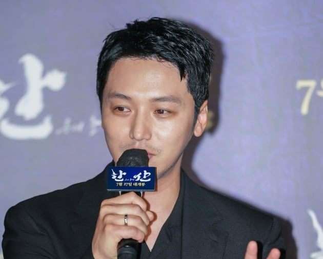 변요한 "박해일 선배님과 촬영장 보다 횟집에서 만났다"('한산: 용의 출현')