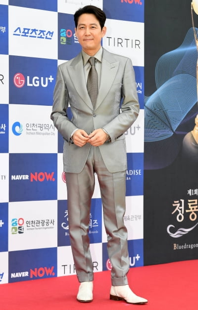 [TEN 포토] 이정재 '젠틀맨의 미소'