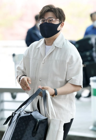 [TEN 포토] 김호중 '소집해제 후 첫 출국'