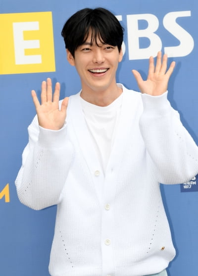 [TEN 포토] 김우빈 '컬투쇼 왔어요'