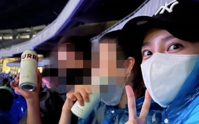 '음주운전 자숙' 박시연 "미친 듯이 소리질러"…싸이 흠뻑쇼 제대로 즐기네[TEN★]