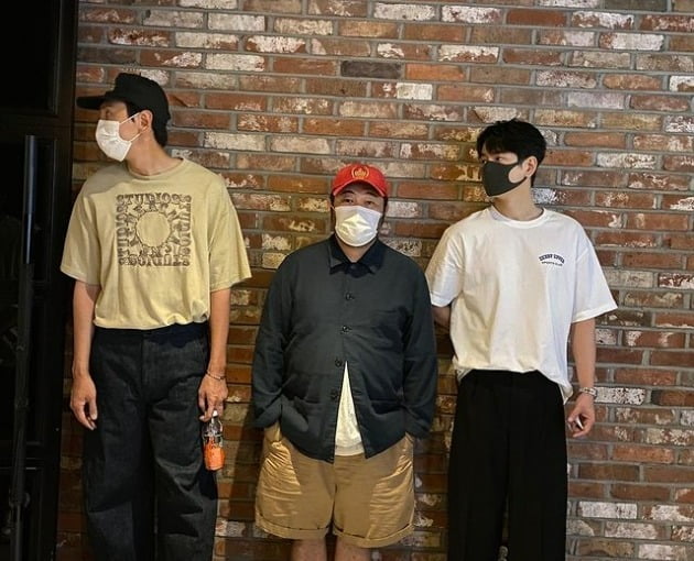 '김희경♥' 김기방, '190cm' 이광수·'186cm' 임주환 사이 쪼꼬미 "든든한 동생들"[TEN★]