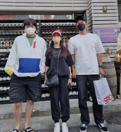 '김준호♥' 김지민, 송병철X김기열과 낮부터 해질 때까지…"장가 좀 가라" [TEN★]