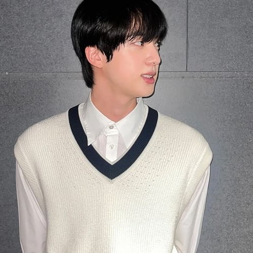 방탄소년단 진, 미남은 누구나 알아보는 법...해외 매체의 '뜨거운 관심'