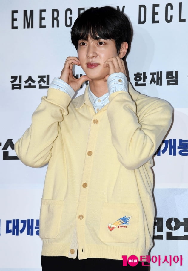 [TEN 포토] 방탄소년단 진 '클래스가 다른 비주얼'