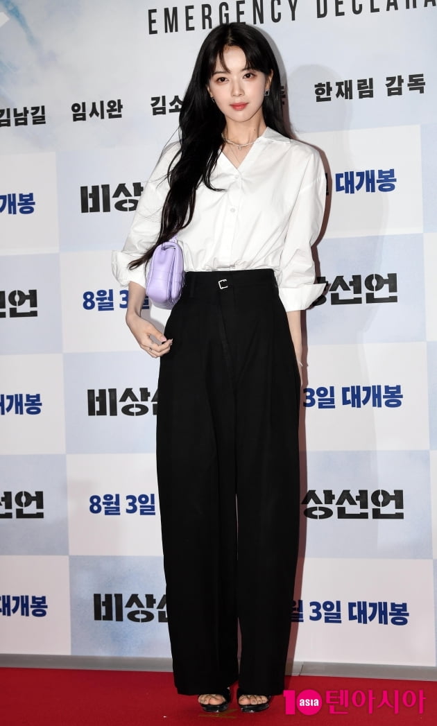 [TEN 포토] 노정의 '개미 허리'