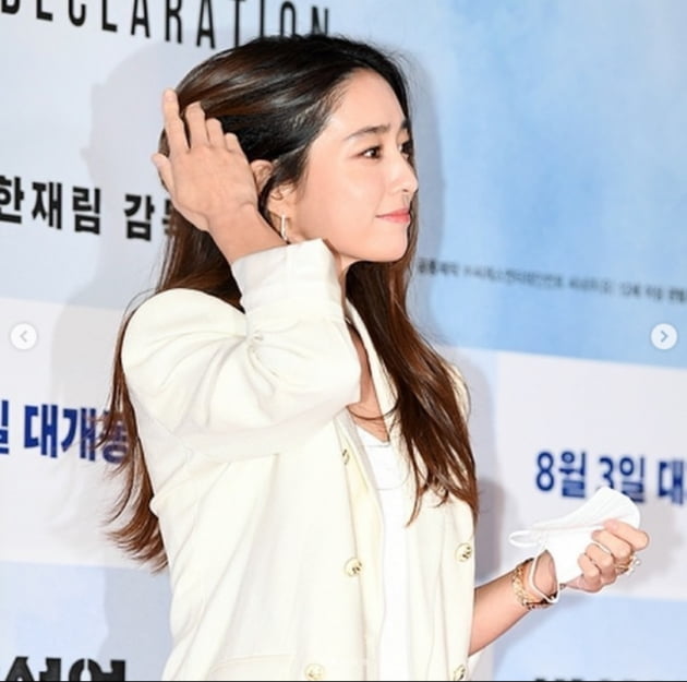 이민정, ♥이병헌 새 영화 응원...'비상선언' 천만예약 인가요[TEN★]