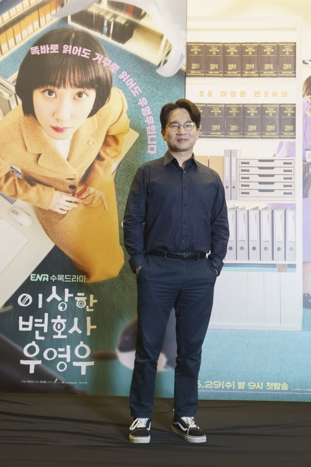ENA '이상한 변호사 우영우' 기자간담회가 서울 상암동 스탠포드호텔에서 열렸다. 유인식 감독. / 사진제공=ENA