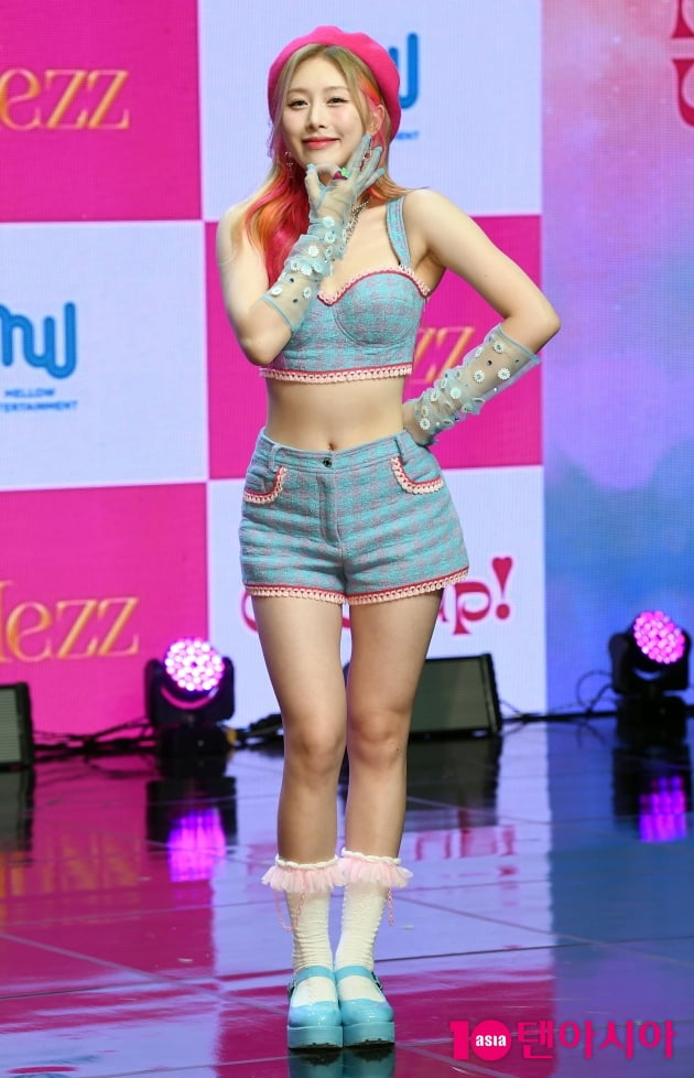 [TEN 포토] 소나무 출신 헤즈 '판타지 소녀로 변신'