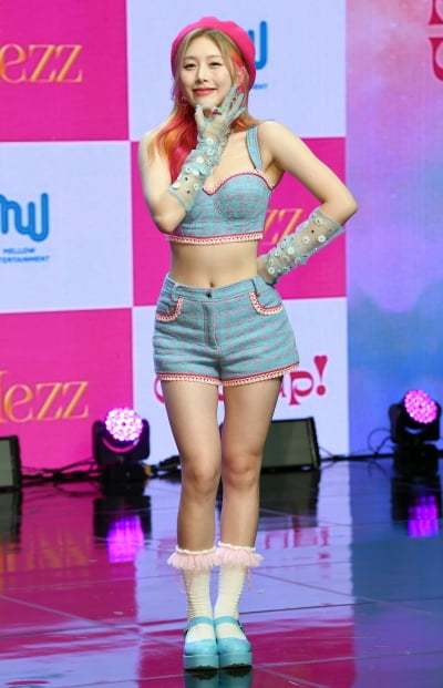 [TEN 포토] 소나무 출신 헤즈 '판타지 소녀로 변신'