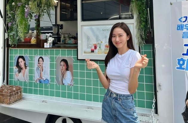 고성희, '배구 여제' 김연경에게 커피차 받았다…"갓연경 따랑해"[TEN★]