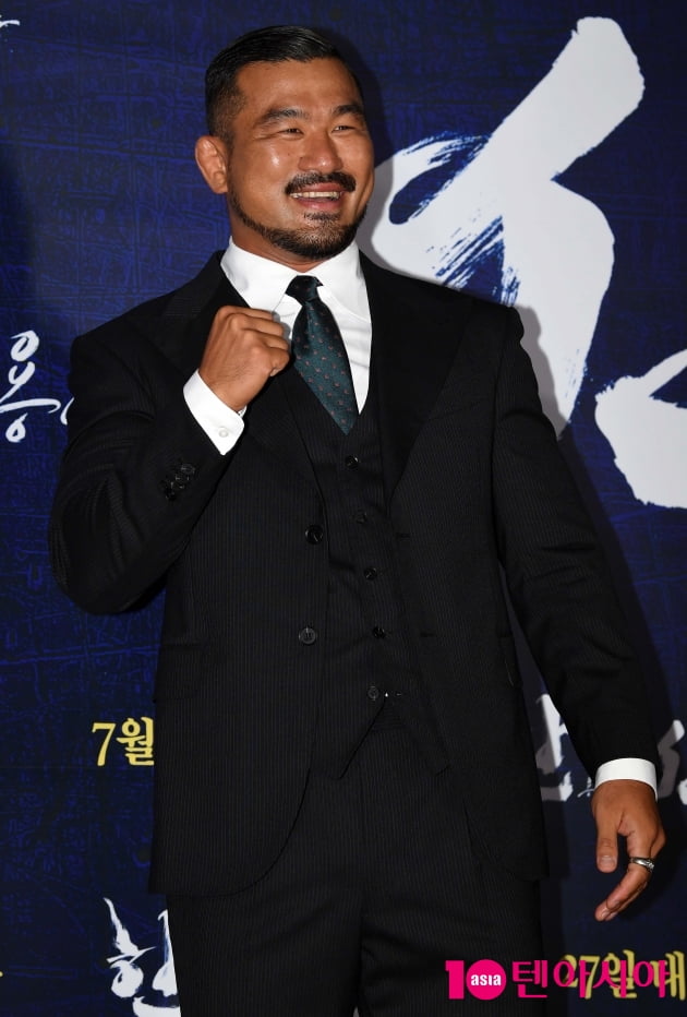 [TEN 포토] 배명호 '힘찬 파이팅'